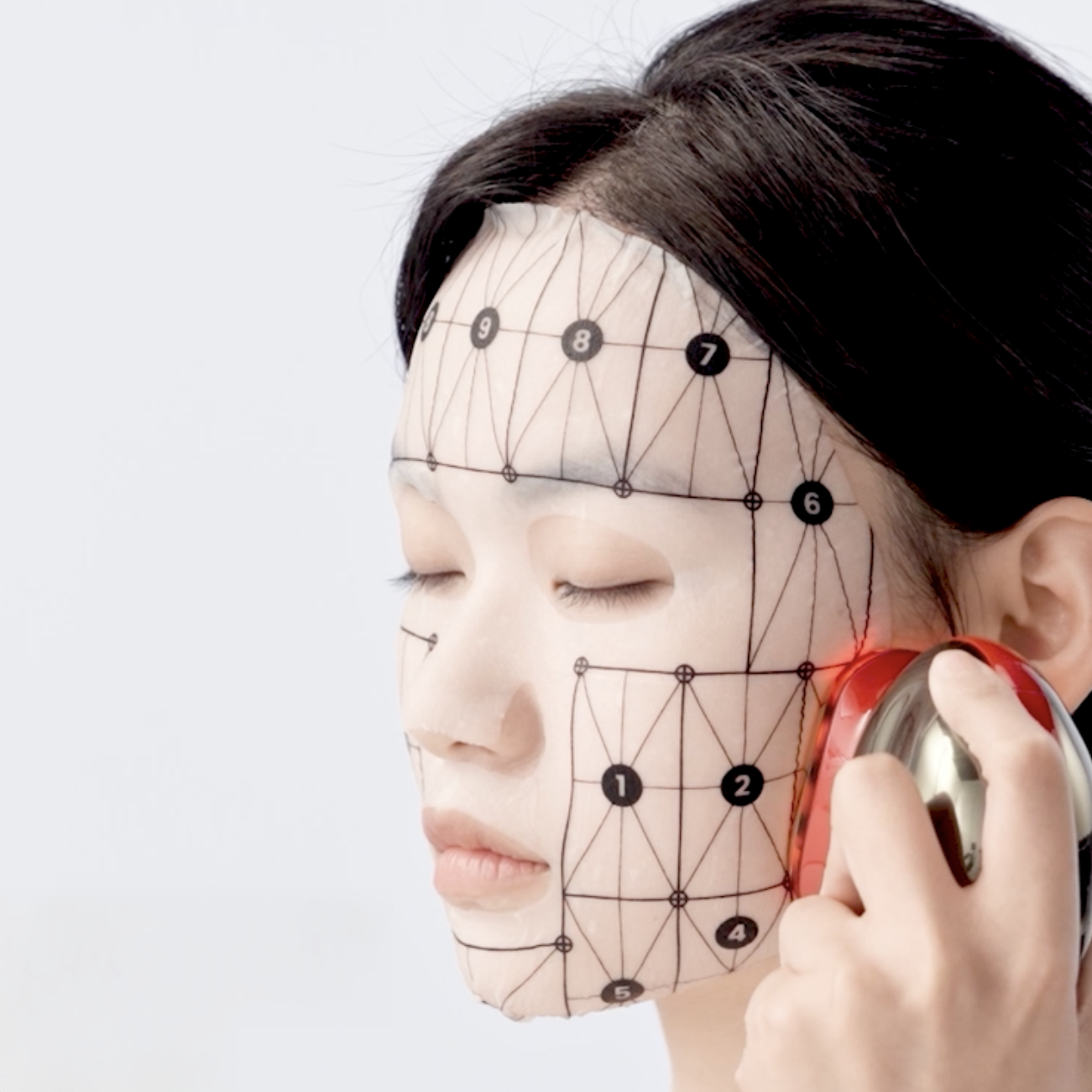 美容儀推薦｜掌握2025居家保養新趨勢，讓肌膚天天在家煥亮升級！